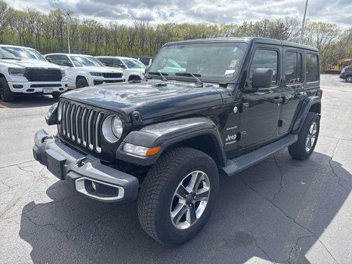 Black Clearcoat 2019 Jeep Wrangler Unlimited Sahara