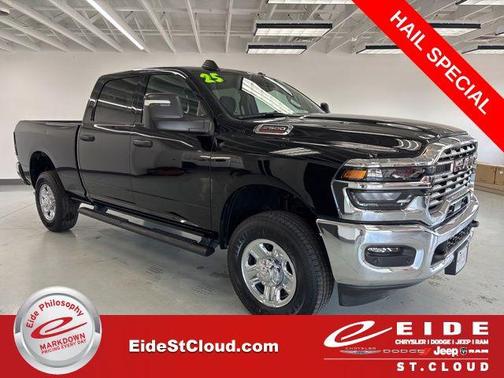 2025 RAM 2500 Tradesman Crew Cab 4x4 6'4' Box
