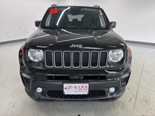 2023 Jeep Renegade Latitude