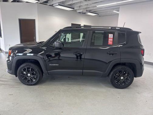 Black Clearcoat 2023 Jeep Renegade Latitude