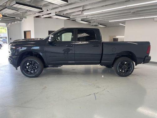 2025 RAM 2500 Laramie Crew Cab 4x4 6'4' Box