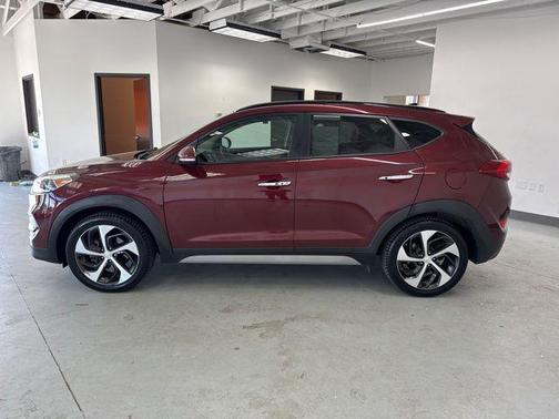 Ruby Wine 2018 Hyundai TUCSON Limited