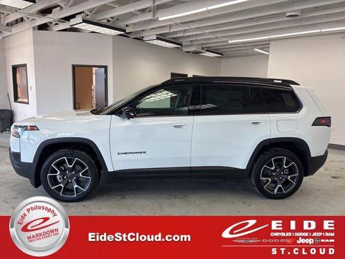 2026 Jeep Cherokee Overland