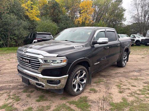 Diamond Black Crystal Pearlcoat 2023 RAM 1500 Longhorn
