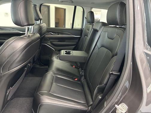 Baltic Gray Metallic Clearcoat 2022 Jeep Grand Cherokee 4xe Base