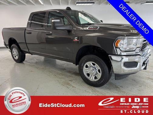 2024 RAM 2500 Tradesman Crew Cab 4x4 6'4' Box