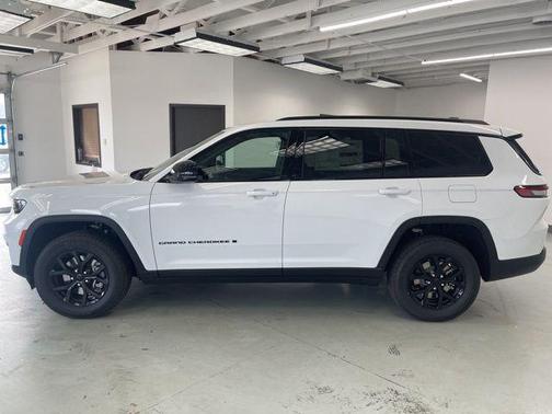 2025 Jeep Grand Cherokee L Altitude