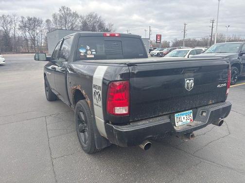 Brilliant Black Crystal Pearlcoat 2011 Dodge Ram 1500 Sport
