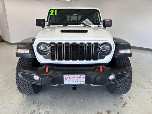 Bright White Clearcoat 2021 Jeep Gladiator Mojave 4x4