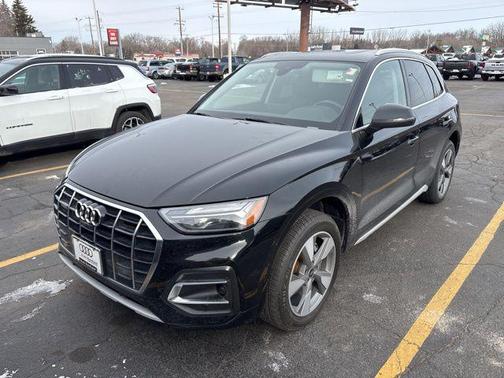 2023 Audi Q5 40 Premium Plus