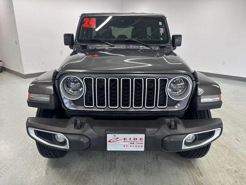 2024 Jeep Wrangler 4-Door Sahara 4x4