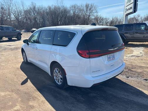 Bright White Clearcoat 2024 Chrysler Pacifica Touring L