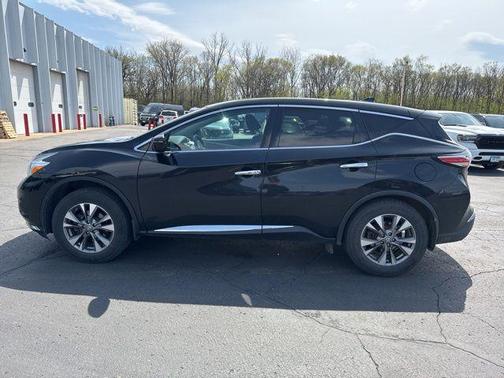 Magnetic Black Metallic 2017 Nissan Murano S