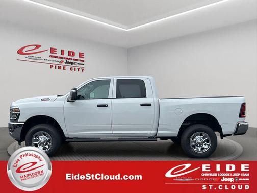2026 RAM 2500 Tradesman Crew Cab 4x4 6'4' Box