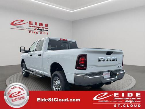 2026 RAM 2500 Tradesman Crew Cab 4x4 6'4' Box