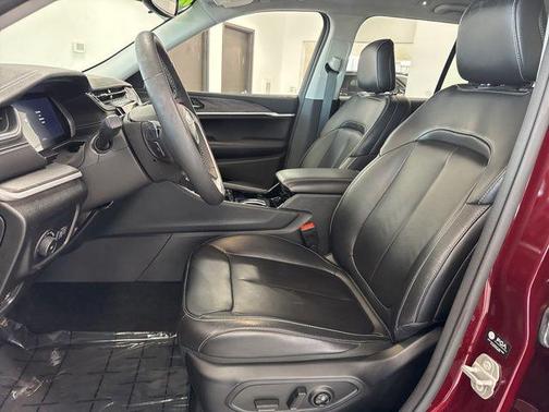 Velvet Red Pearlcoat 2023 Jeep Grand Cherokee Limited