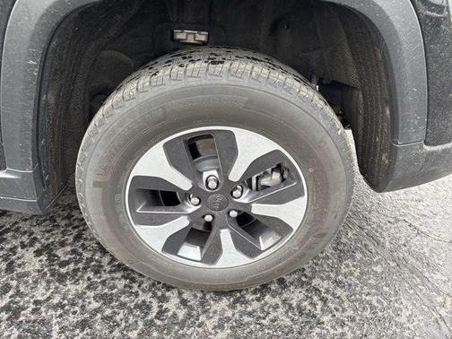 Diamond Black Crystal Pearlcoat 2022 Jeep Grand Cherokee 4xe Base