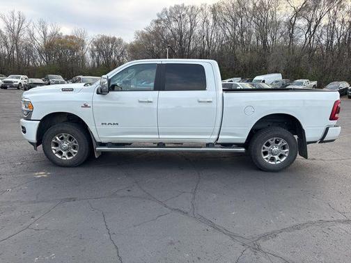 2024 RAM 2500 Laramie Crew Cab 4x4 6'4' Box