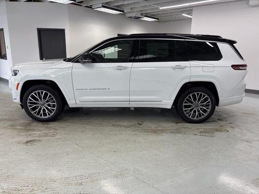 2025 Jeep Grand Cherokee L Summit
