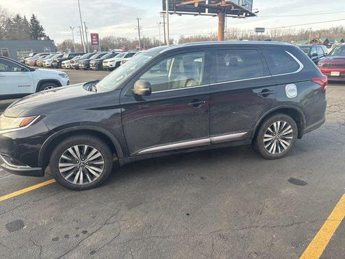 2020 Mitsubishi Outlander SEL