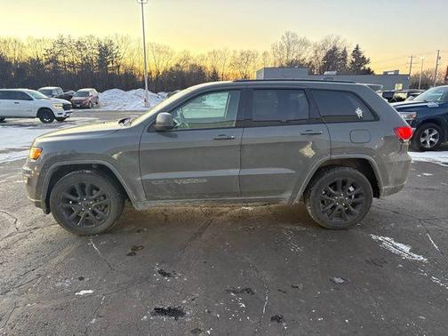 2021 Jeep Grand Cherokee Laredo