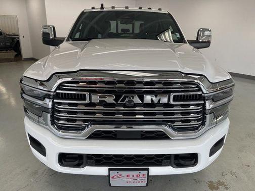 2025 RAM 3500 Limited Crew Cab 4x4 6'4' Box