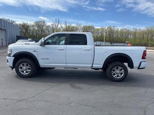 Bright White Clearcoat 2024 RAM 2500 Laramie Crew Cab 4x4 6'4' Box