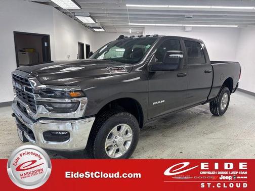 2026 RAM 3500 Big Horn Crew Cab 4x4 6'4' Box