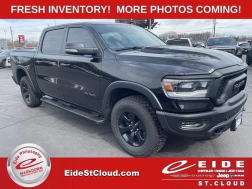 Diamond Black Crystal Pearlcoat 2020 RAM 1500 Rebel