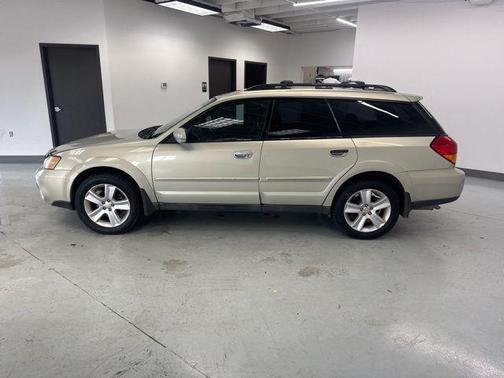 2005 Subaru Outback 2.5 XT