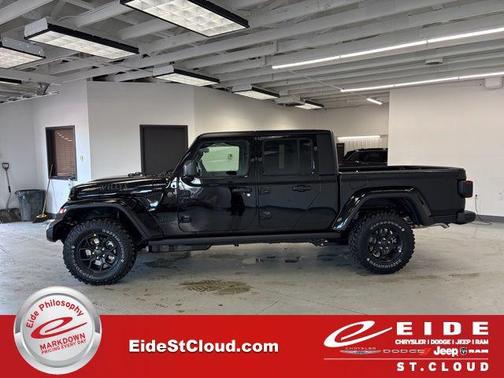 2026 Jeep Gladiator Willys 4x4