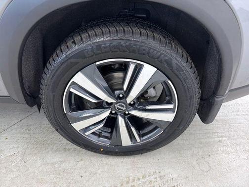 Gun Metallic 2023 Nissan Rogue SL