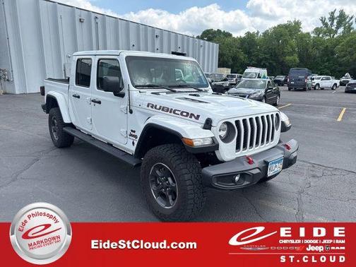 Bright White Clearcoat 2023 Jeep Gladiator Rubicon