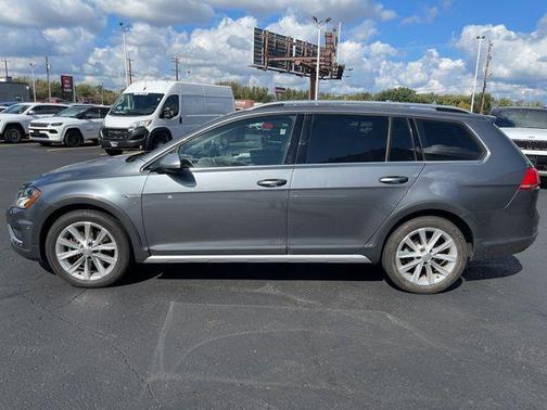 2017 Volkswagen Golf Alltrack TSI SE