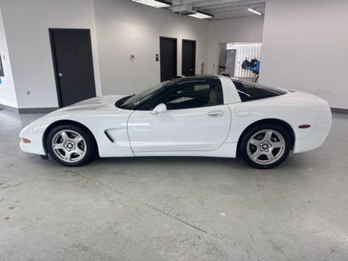 1999 Chevrolet Corvette Base