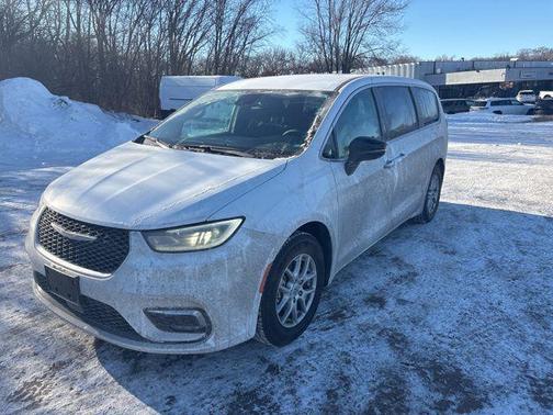 2025 Chrysler Pacifica L