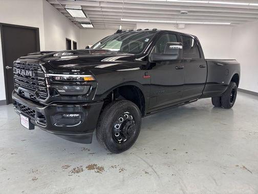 2025 RAM 3500 Laramie Crew Cab 4x4 8' Box