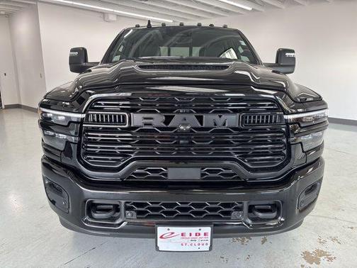 2025 RAM 3500 Laramie Crew Cab 4x4 8' Box