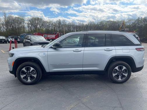 Silver Zynith 2022 Jeep Grand Cherokee 4xe Base
