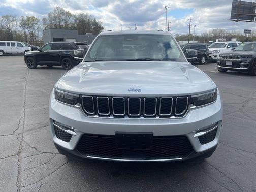 Silver Zynith 2022 Jeep Grand Cherokee 4xe Base