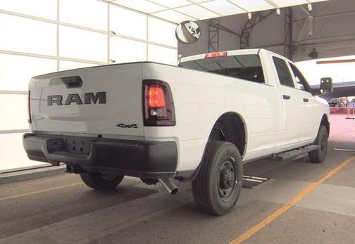 2025 RAM 2500 Tradesman Crew Cab 4x4 8' Box