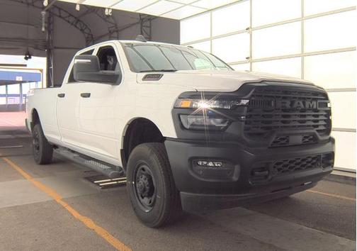 2025 RAM 2500 Tradesman Crew Cab 4x4 8' Box