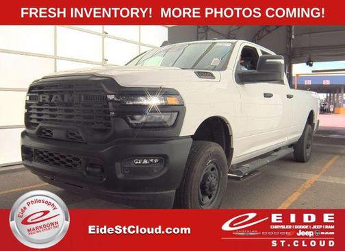 2025 RAM 2500 Tradesman Crew Cab 4x4 8' Box