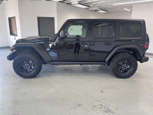 2025 Jeep Wrangler 4xe Willys