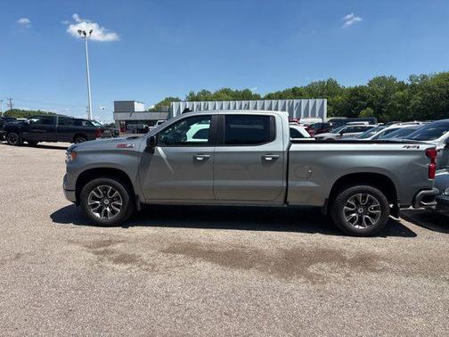 Sterling Gray Metallic 2025 Chevrolet Silverado 1500 RST