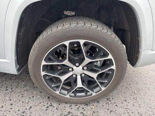 Silver Zynith 2022 Jeep Grand Cherokee 4xe Summit Reserve