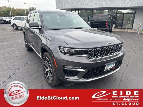 2023 Jeep Grand Cherokee Summit