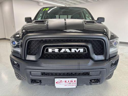 2019 RAM 1500 SLT
