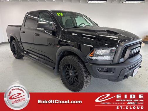 2019 RAM 1500 SLT