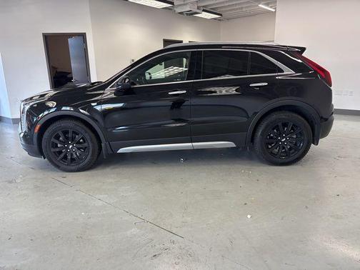 2020 Cadillac XT4 Premium Luxury